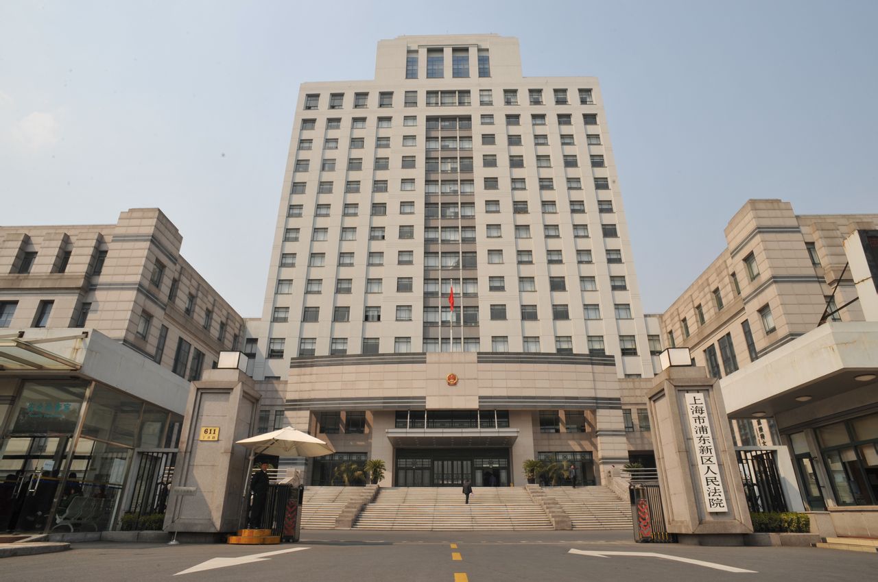 2022年6月26日冠领拆迁补偿纠纷律师到上海浦东新区办案