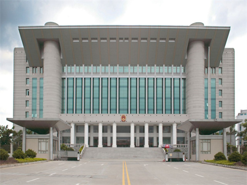 2022年8月22日冠领拆迁纠纷律师到广东惠州市开庭