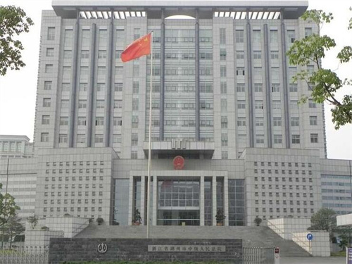 2022年11月16日冠领拆迁纠纷律师到浙江省湖州市开庭