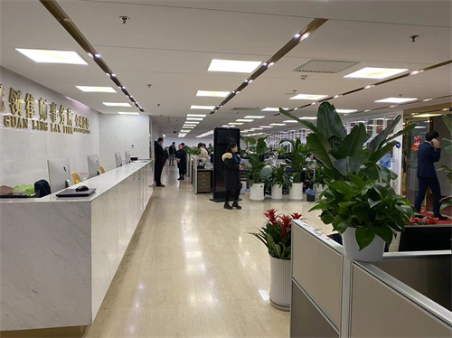 冠领律所春节期间“法律服务不停歇”-图1